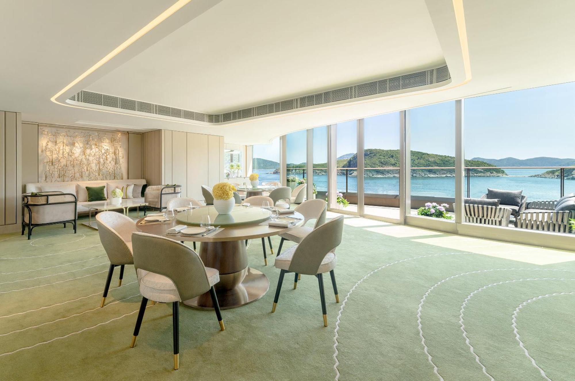 The Fullerton Ocean Park Hotel Hong Kong Extérieur photo The Club at The Ritz-Carlton, Hong Kong