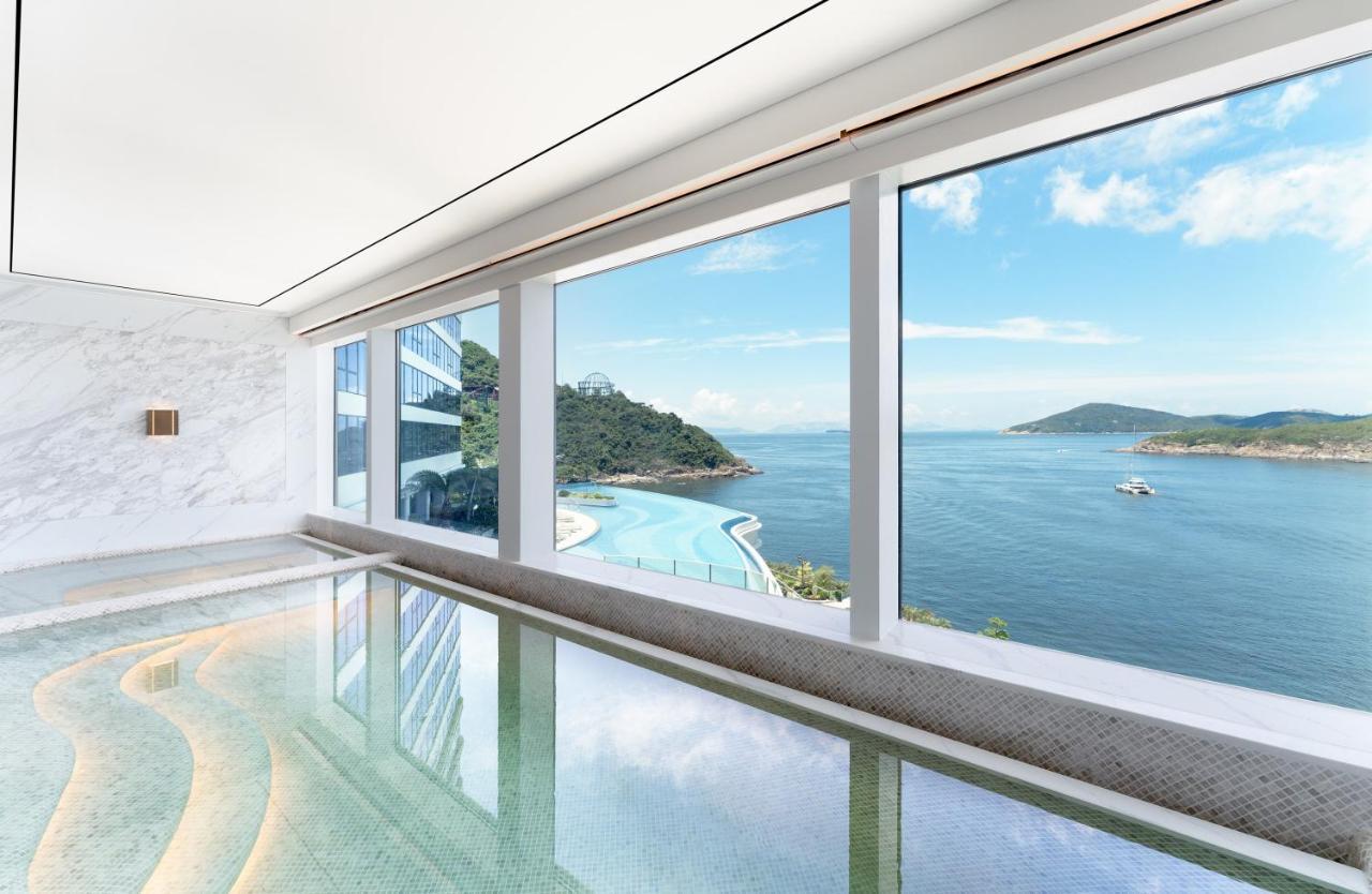 The Fullerton Ocean Park Hotel Hong Kong Extérieur photo View of the South China Sea from the hotel